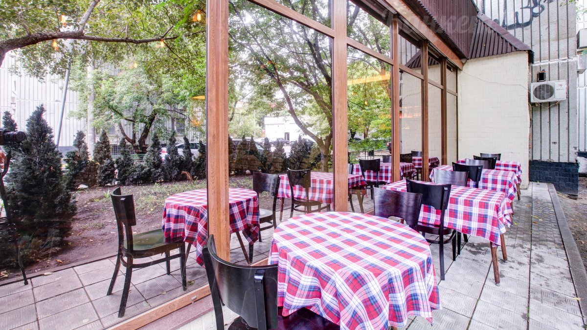 Летняя веранда — Ля кафе / Ля Кафе  Гриль и Пицца / Le Cafe Grill & Pizza