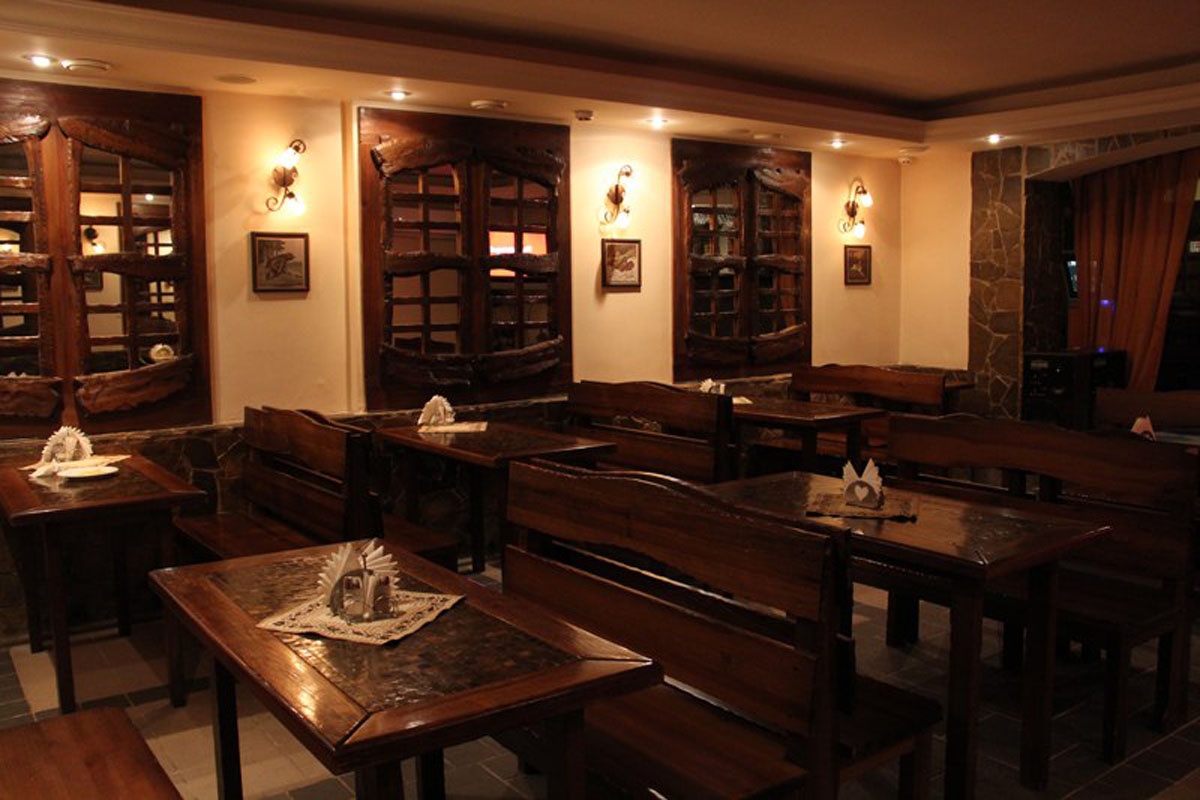 Основной зал — Берлога