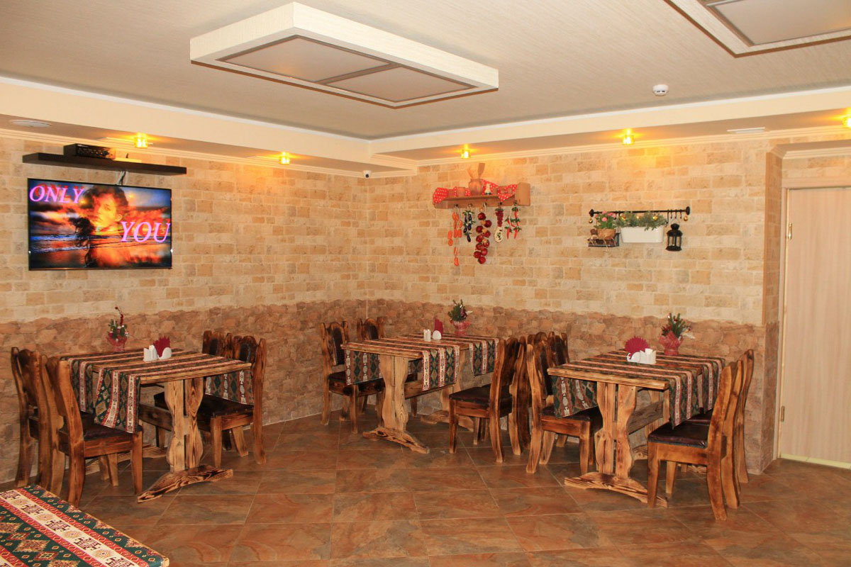 Основной зал — Кафе Погребок