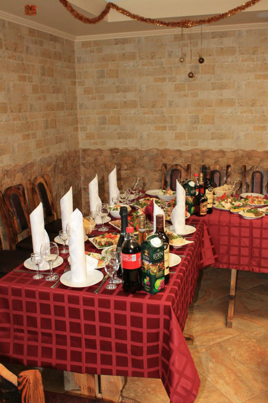 Основной зал — Кафе Погребок