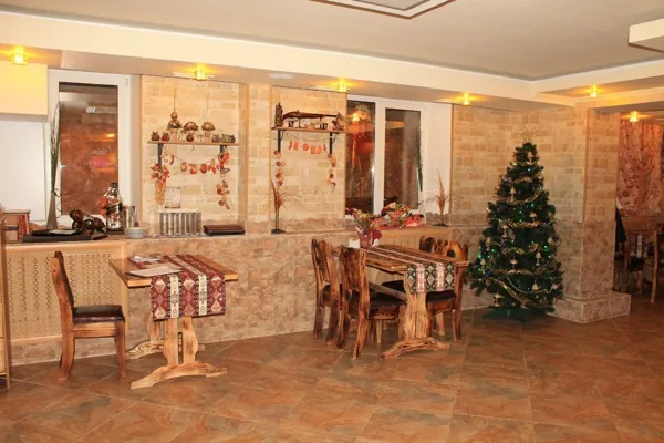 Основной зал