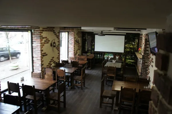 Основной зал