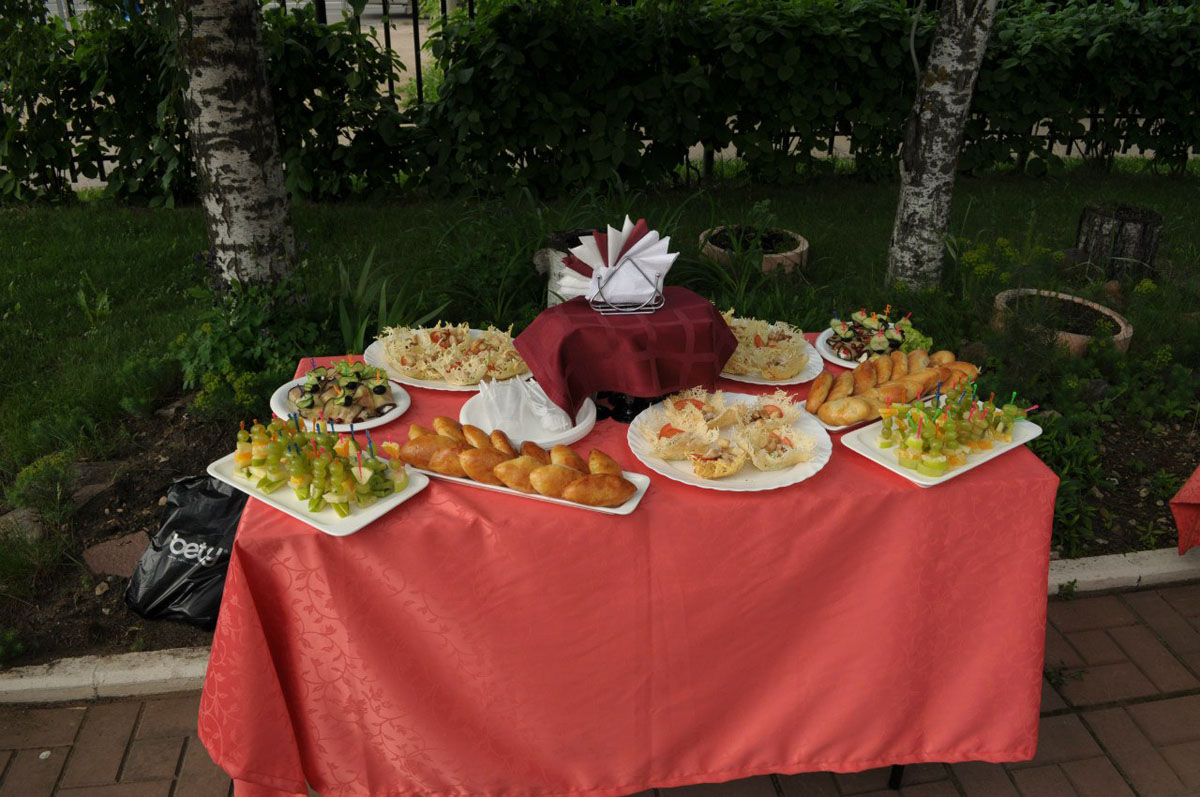 Кафе Октябрьское — Основной зал, фото банкетного зала