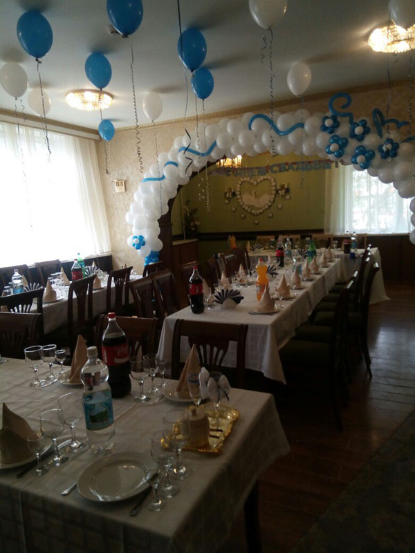 Основной зал — Кафе Октябрьское