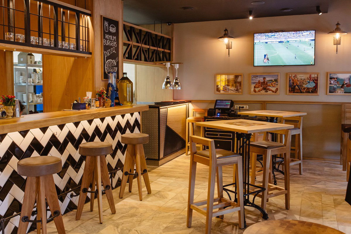 Основной зал — Бар Жигули