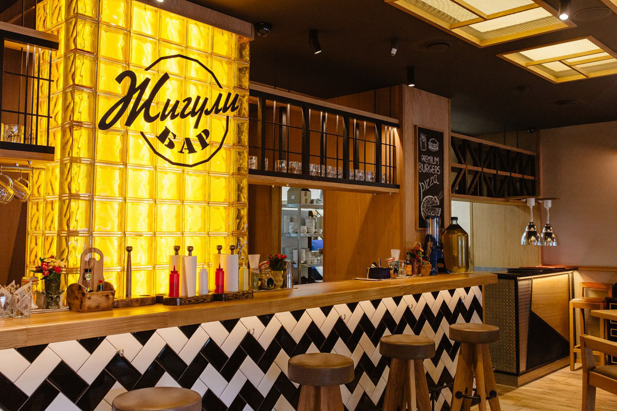 Основной зал — Бар Жигули