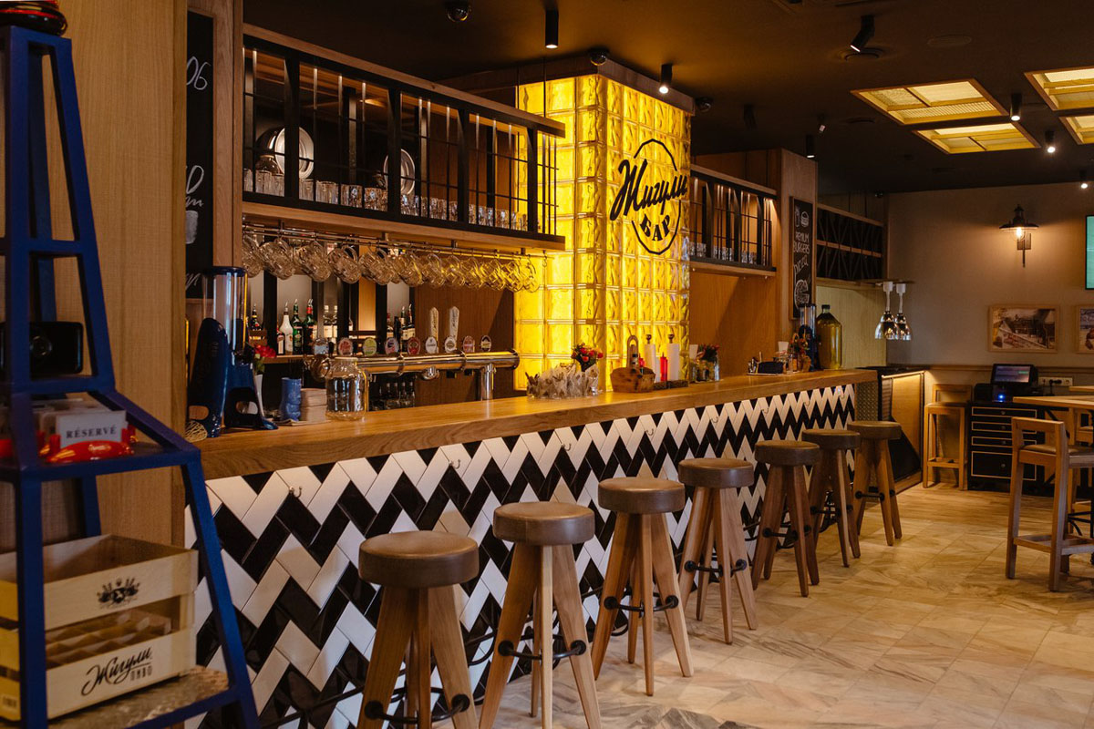 Основной зал — Бар Жигули