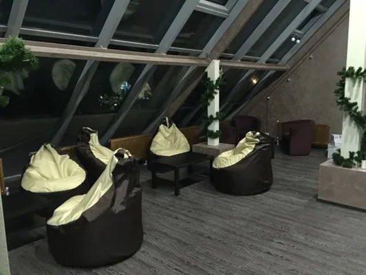 Основной зал