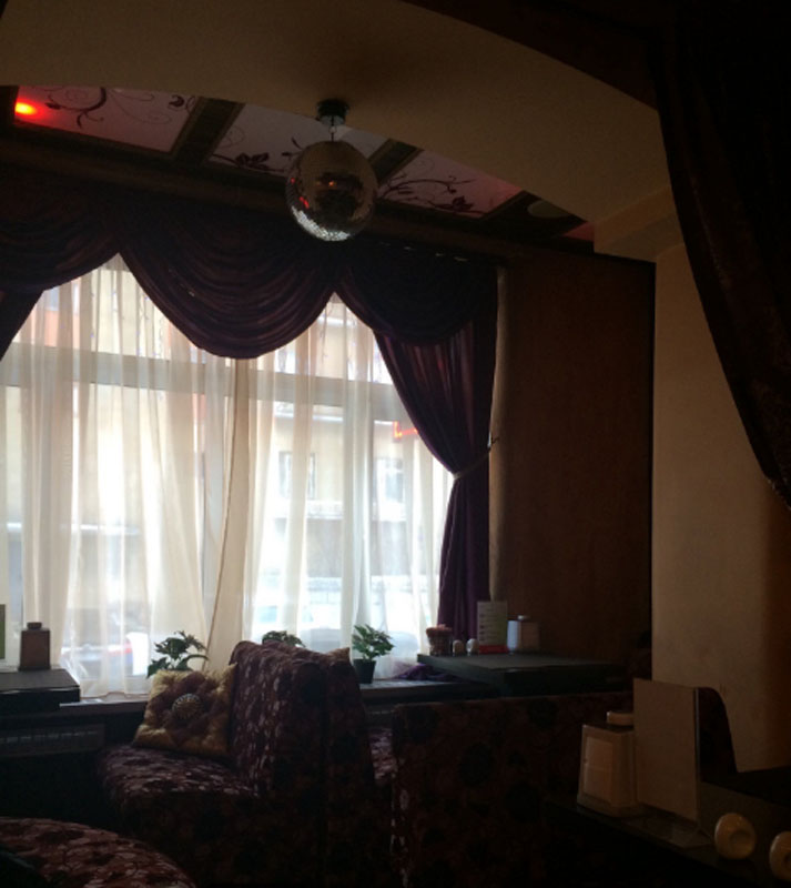 Основной зал — Кафе Щастье на Комсомольском проспекте