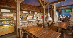 Основной зал