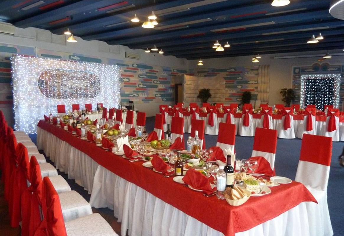 Основной зал — Волга