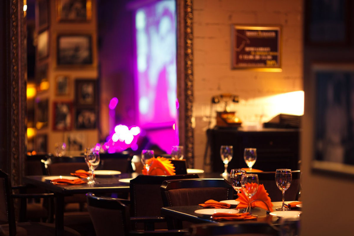 Основной зал — БУТ ЛЕГГЕР МЮЗИК БАР