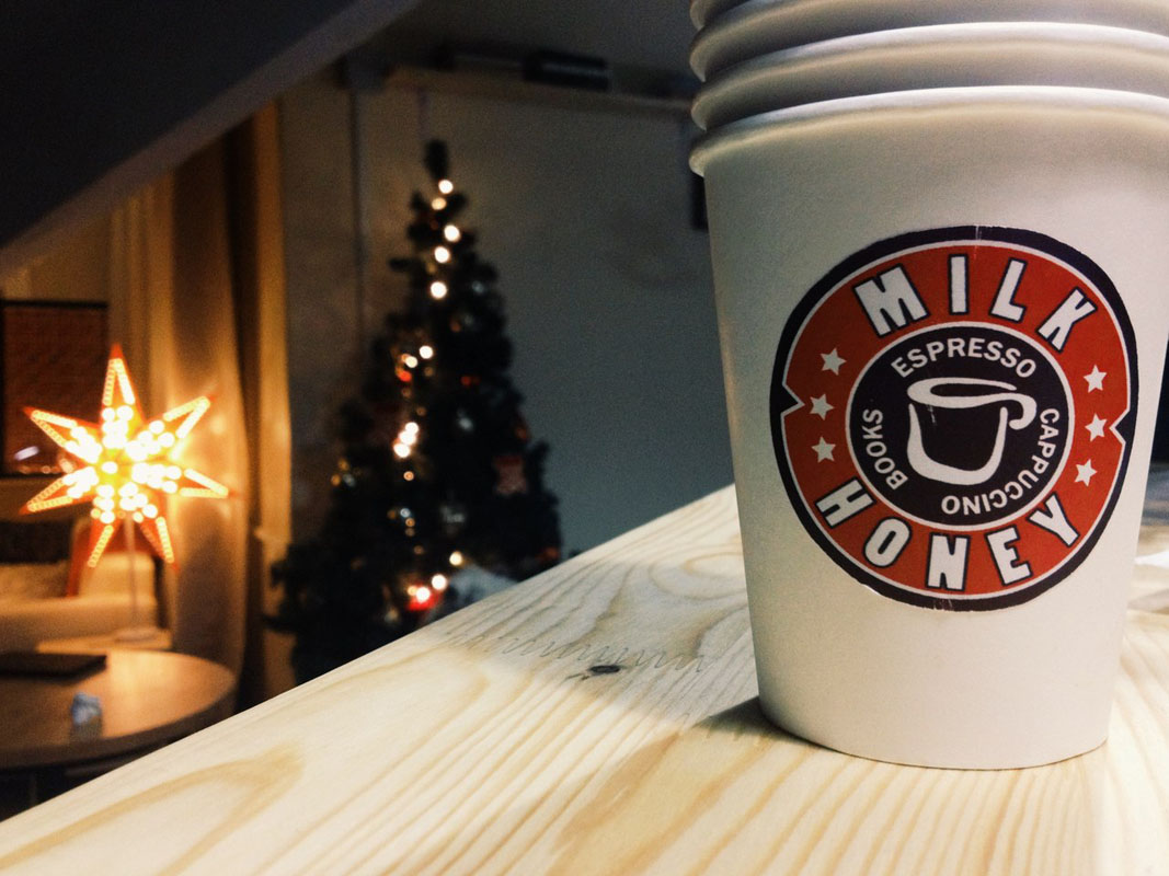 Основной зал — Милк & Хани на Советской