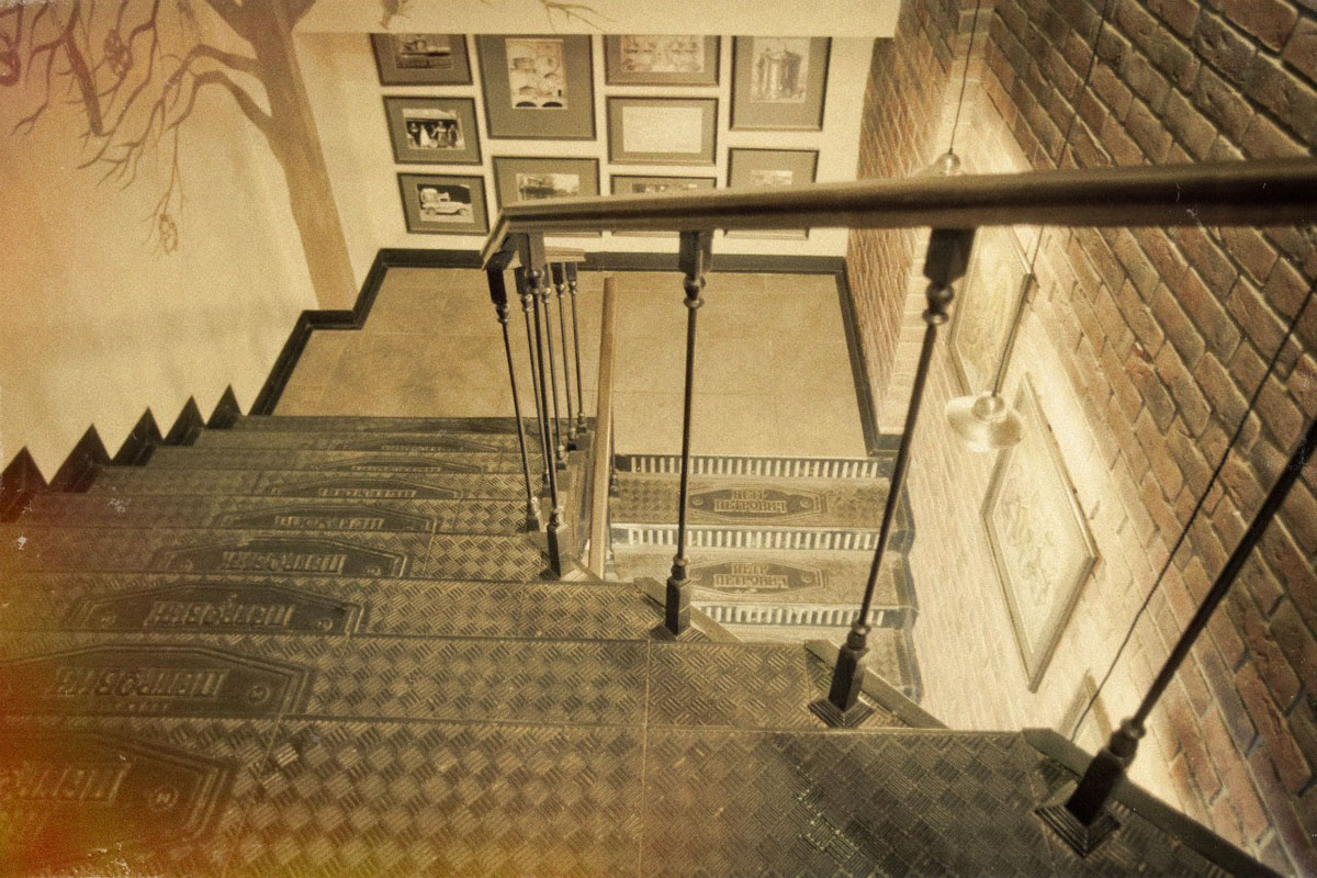 Основной зал — Ресторан-пивоварня Петр Петрович