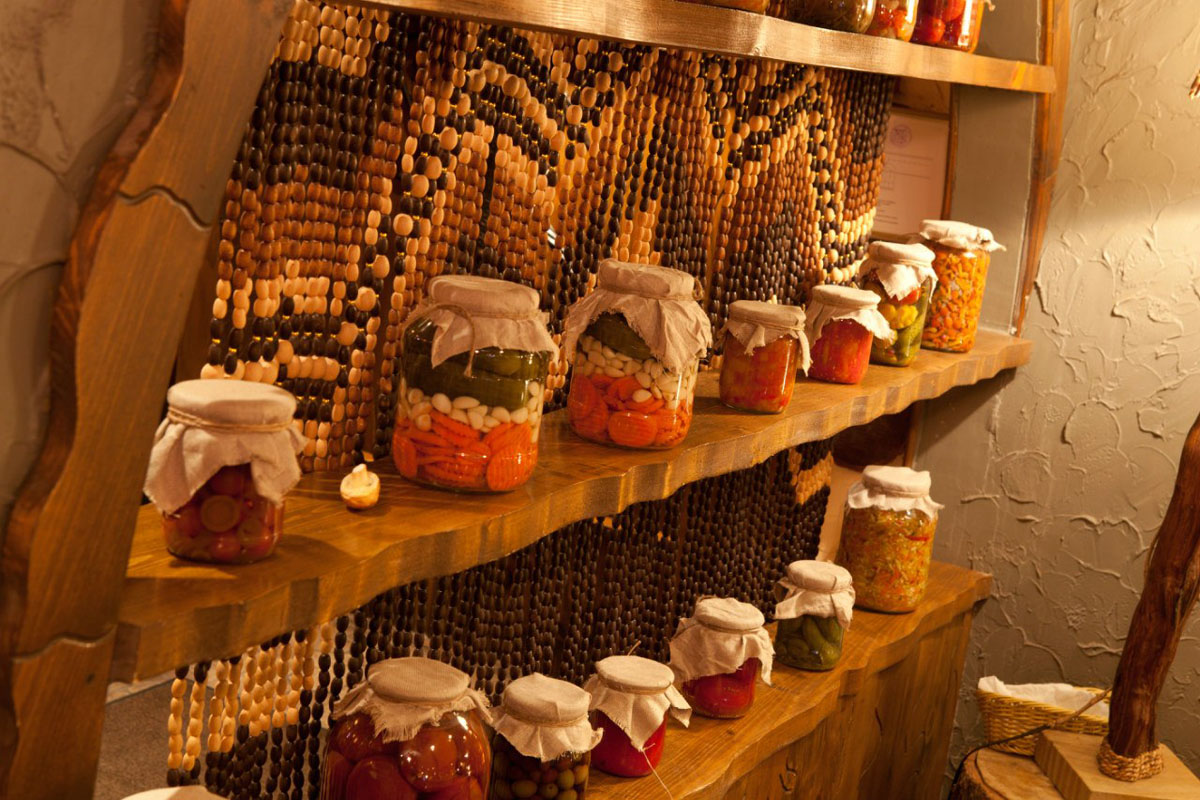 Основной зал — Лисья нора