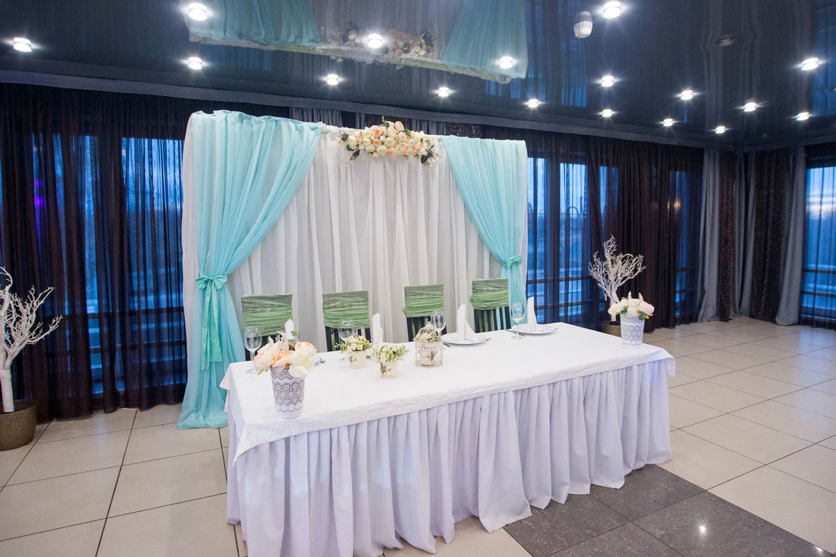 Банкетный зал 1 — Шартрез