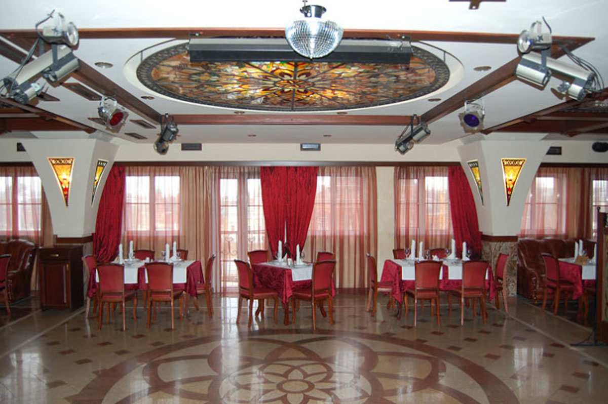 Основной зал — Армения