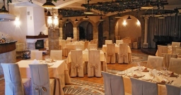 Основной зал