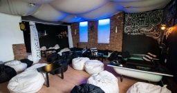 Основной зал — интерьер зала