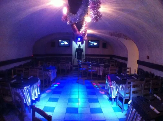 Основной зал