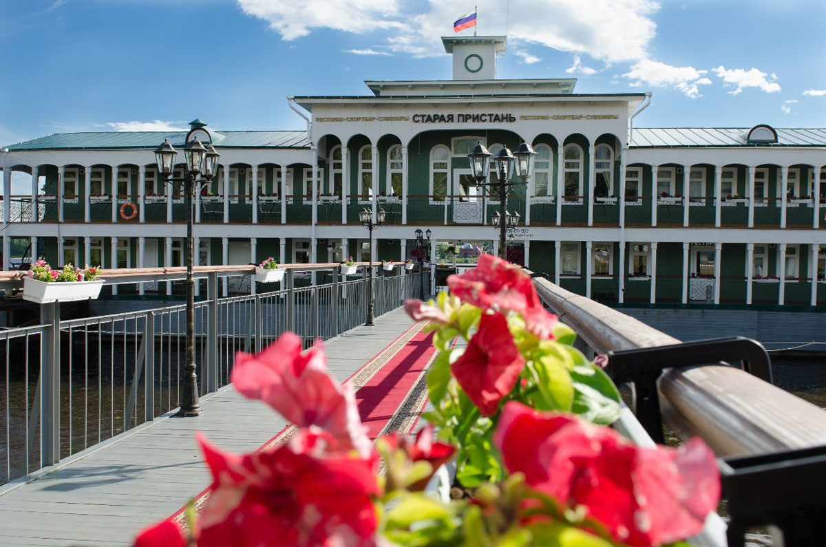 Основной зал — Старая Пристань