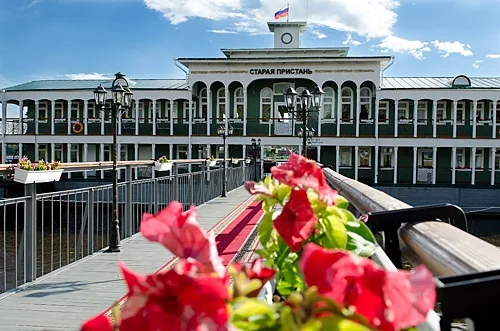 Основной зал — Старая Пристань