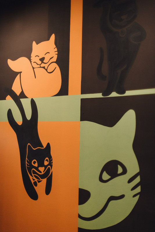 Основной зал — Манеки