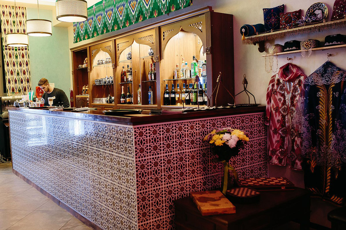 Основной зал — Чайхана Ясмин