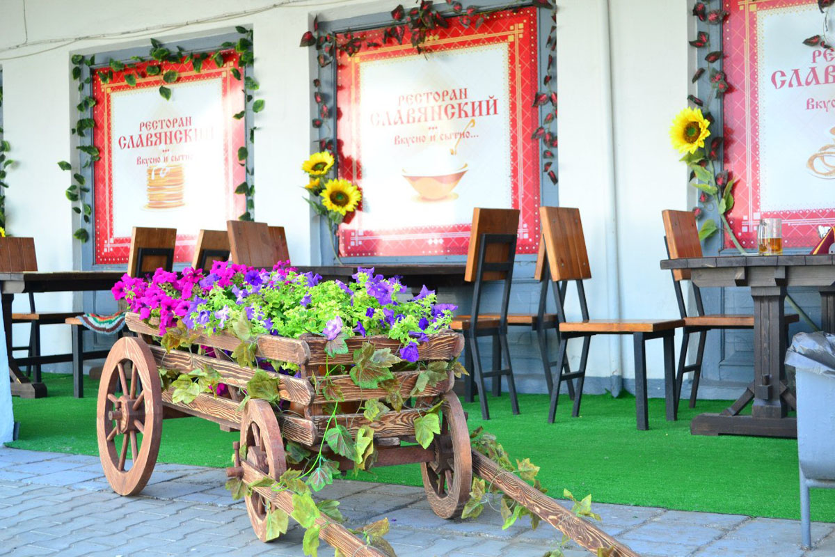 Основной зал — Ресторан Славянский