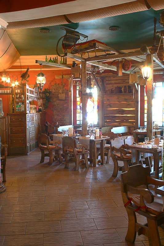 Основной зал — Ресторан Славянский