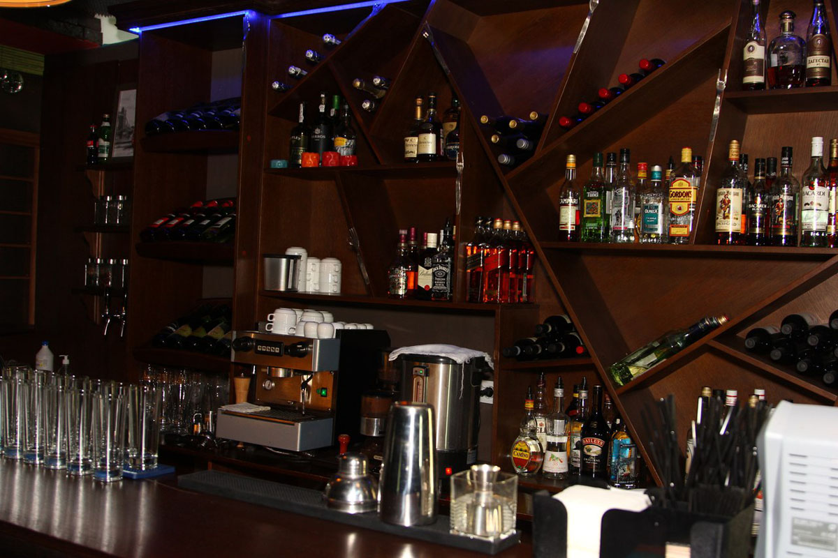 Основной зал — Хэдлайнер