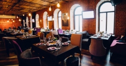 Основной зал