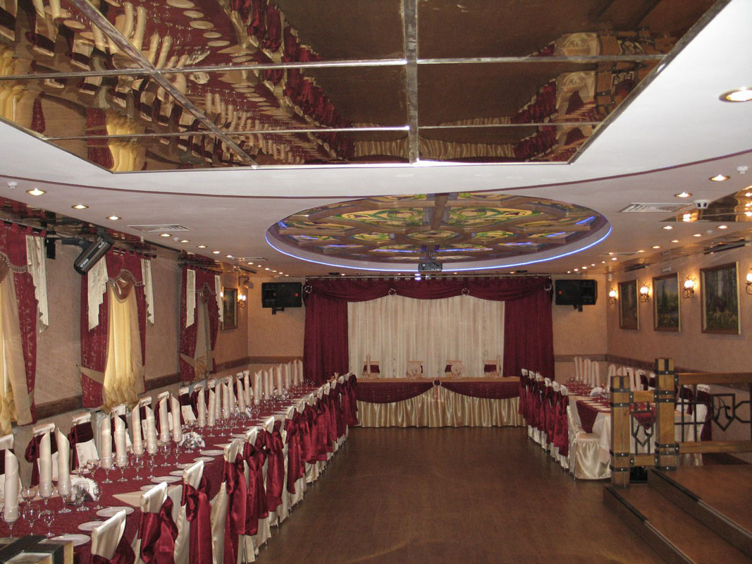 Алегрия — Красный зал, фото банкетного зала