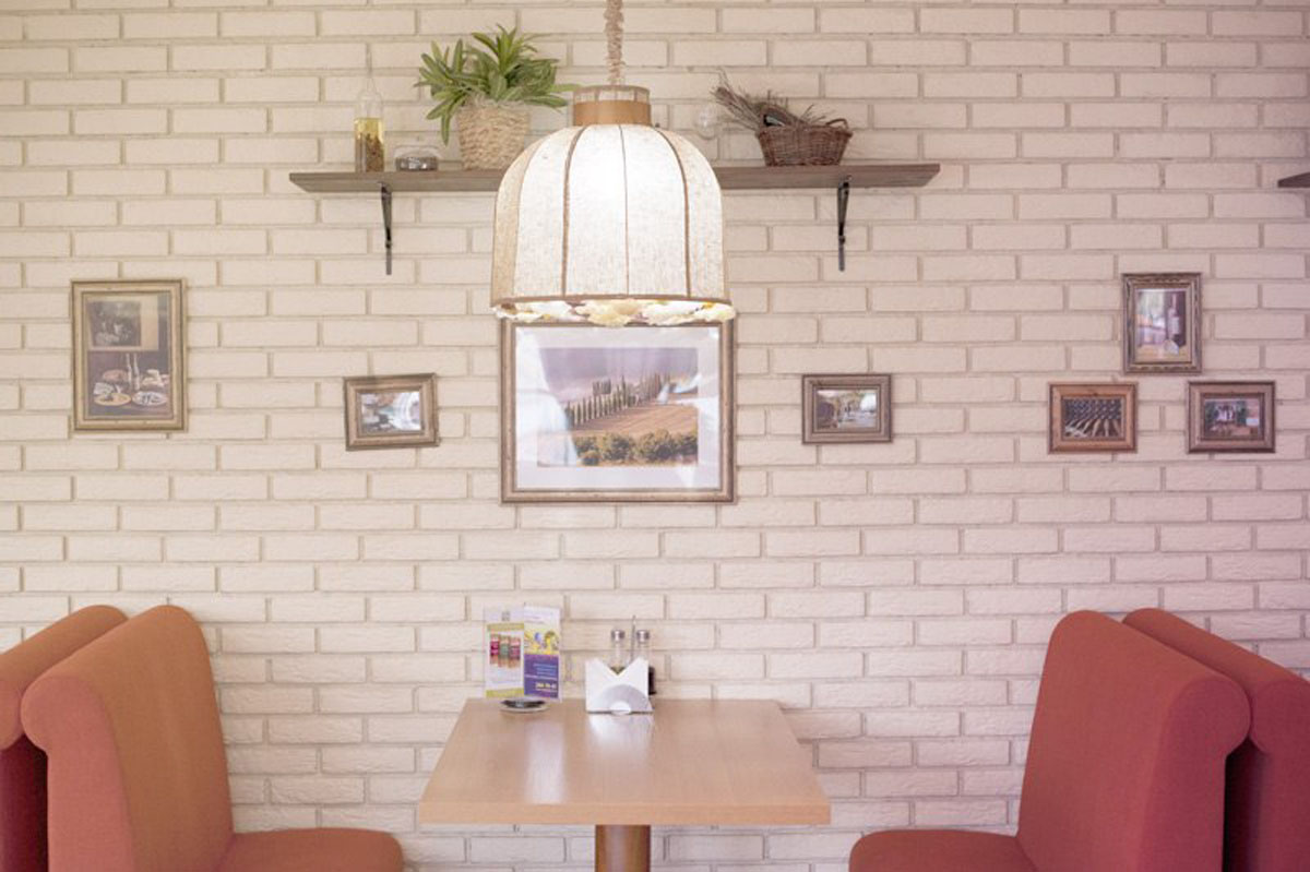 Основной зал — Васаби Розарио 