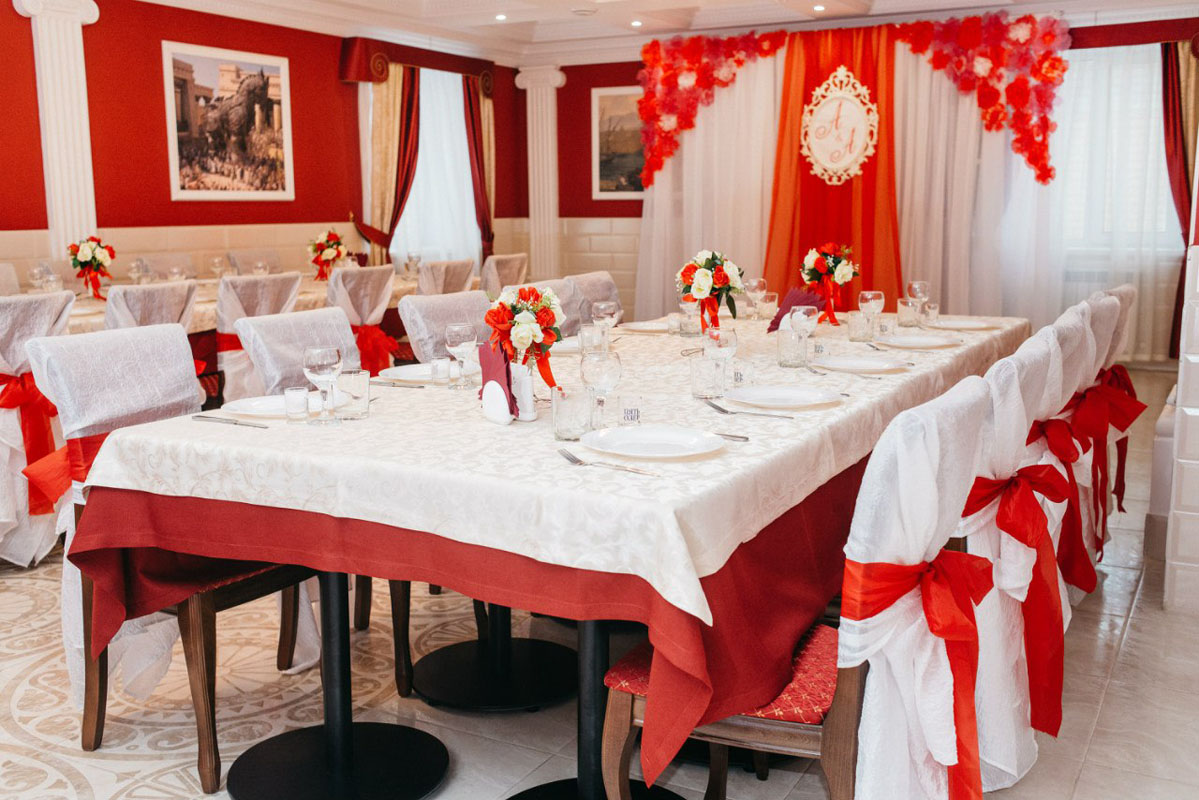 Основной зал — Троя