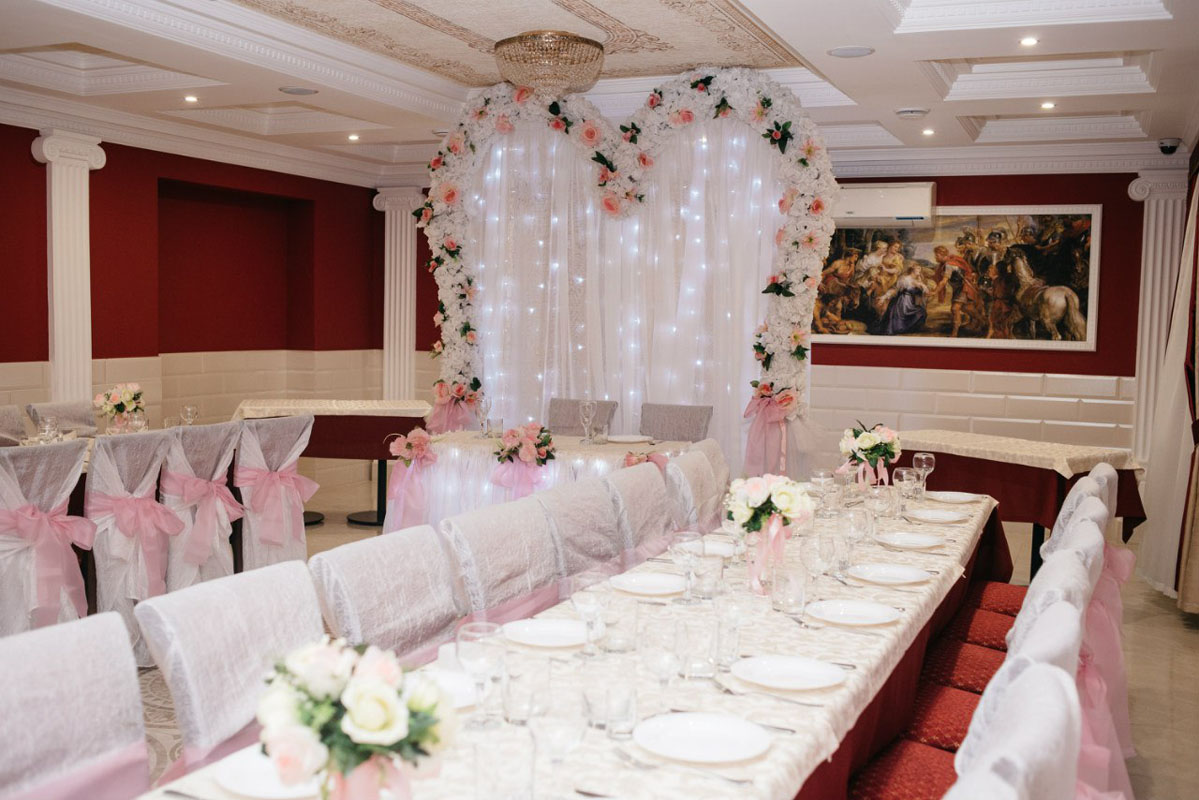 Основной зал — Троя