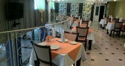 Основной зал