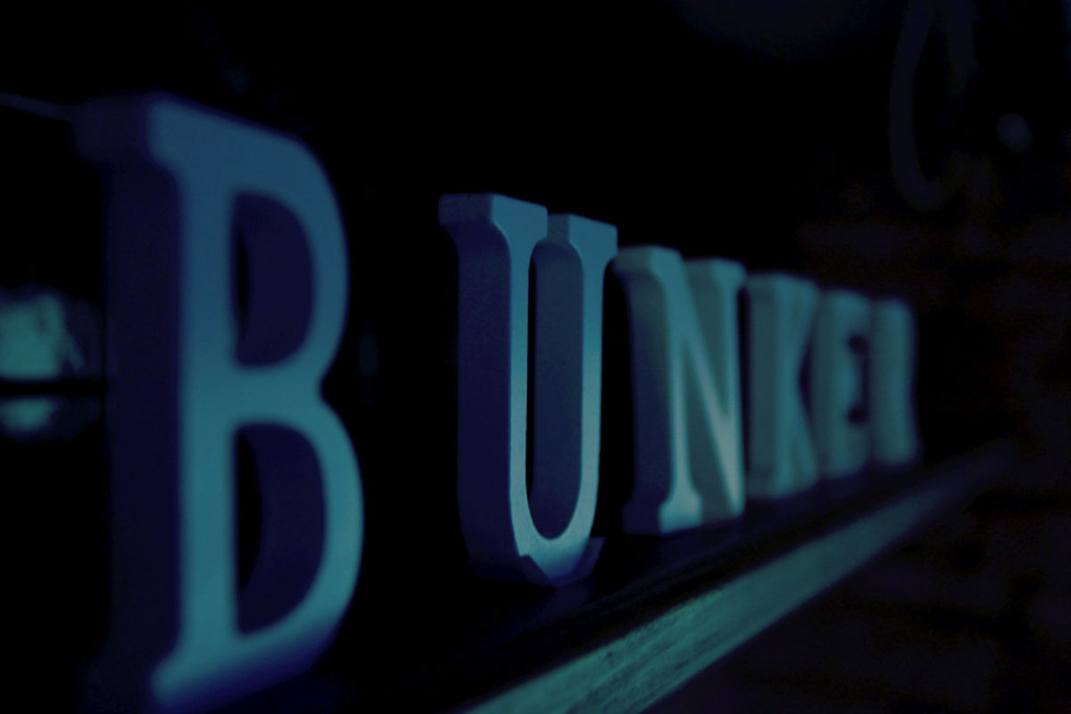 Основной зал — Бар Бункер