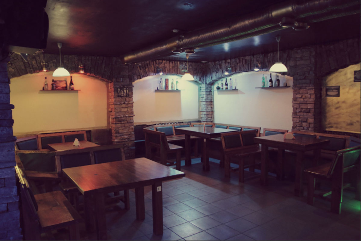 Основной зал — Бар Бункер