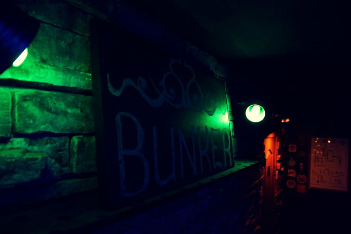 Основной зал — Бар Бункер