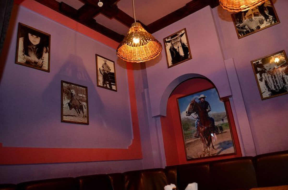 Основной зал — Бар Техас