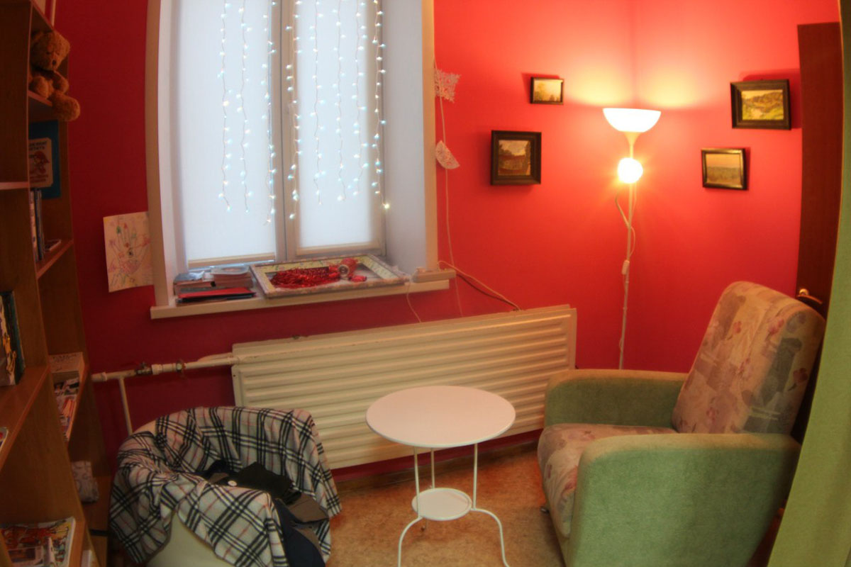 Основной зал — Нереальное кафе на Профсоюзной улице