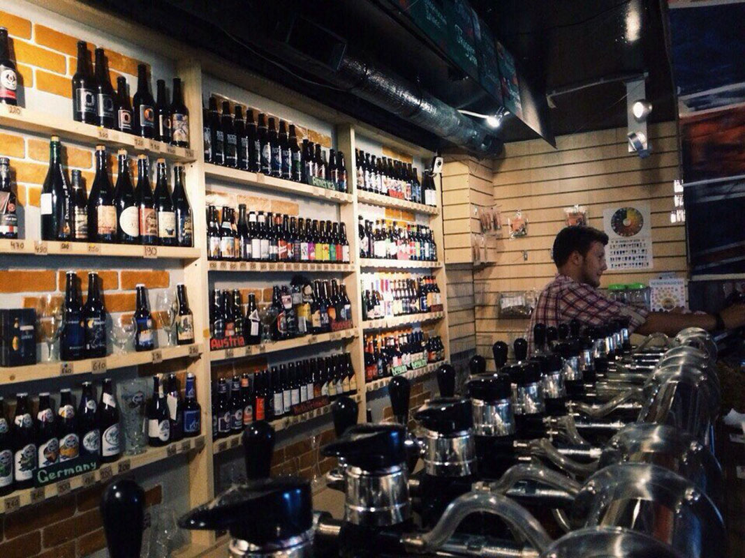 Основной зал — Бар Клют