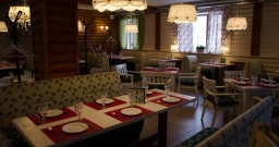 Основной зал — интерьер зала