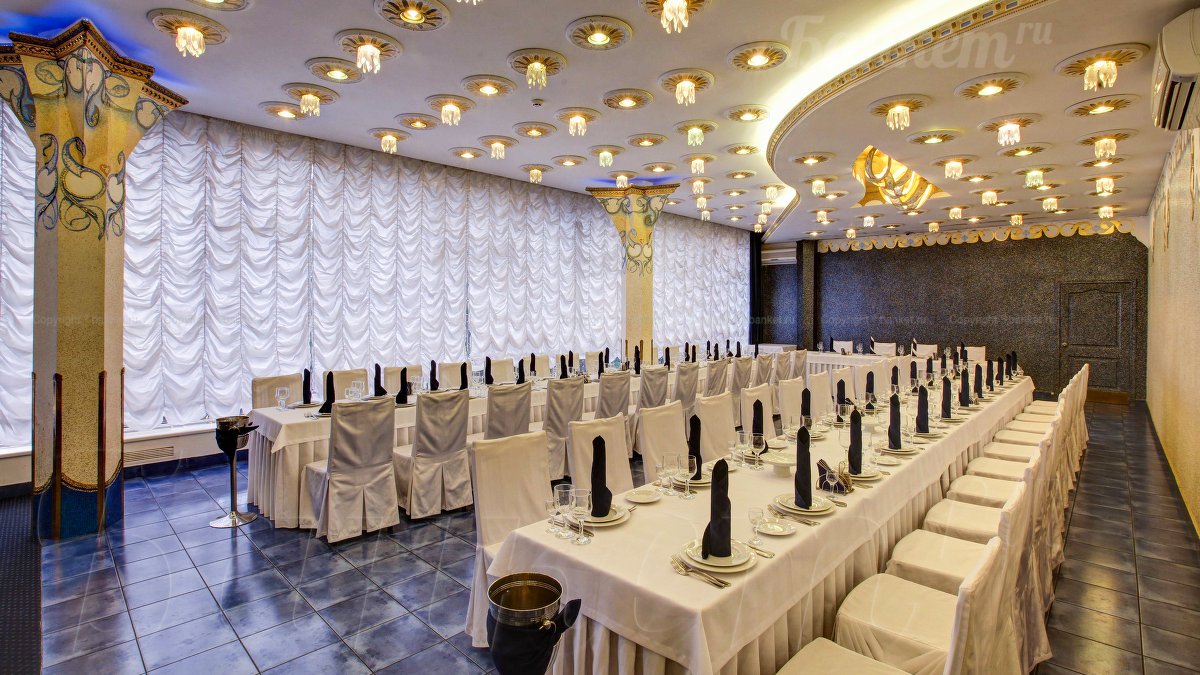 Кафе Бегония — Парадный зал, фото банкетного зала