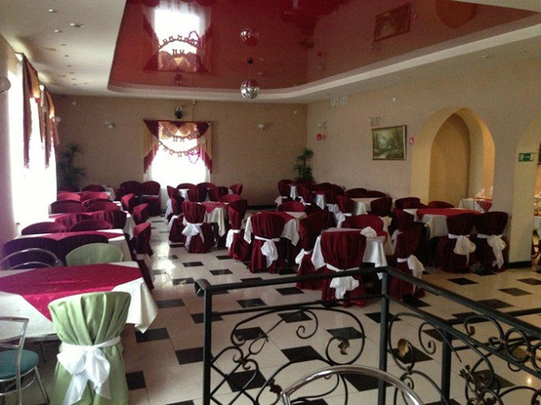 Основной зал — У Эрика