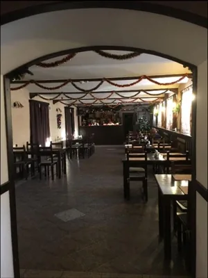 Основной зал