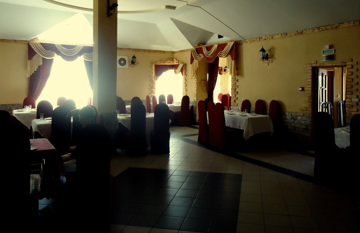 Основной зал — Берег