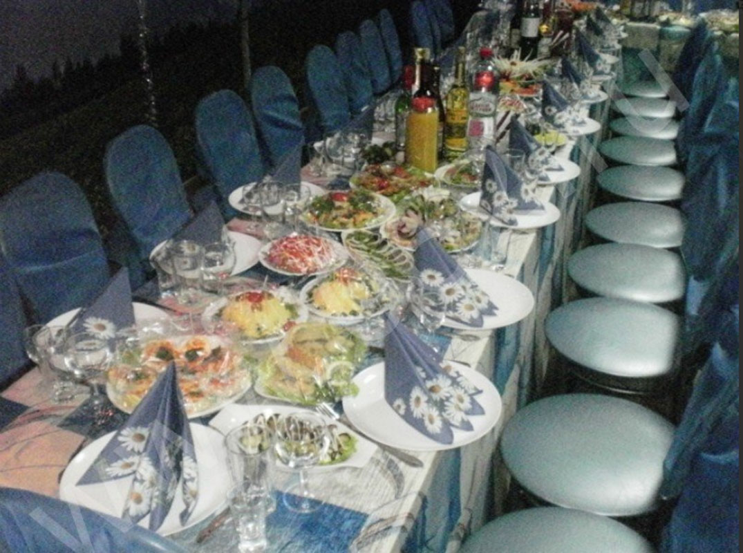 Основной зал — Ласточка на улице Интернациональной