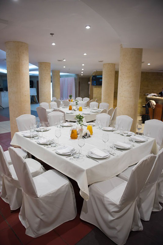 Ресторан Пик — Банкетный зал Лимонад, фото банкетного зала